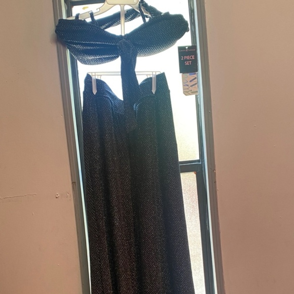 Almost Famous Black Two-Piece Set